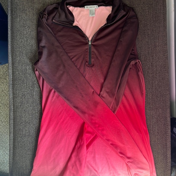 Forever 21 Ombré Top - Picture 1 of 2